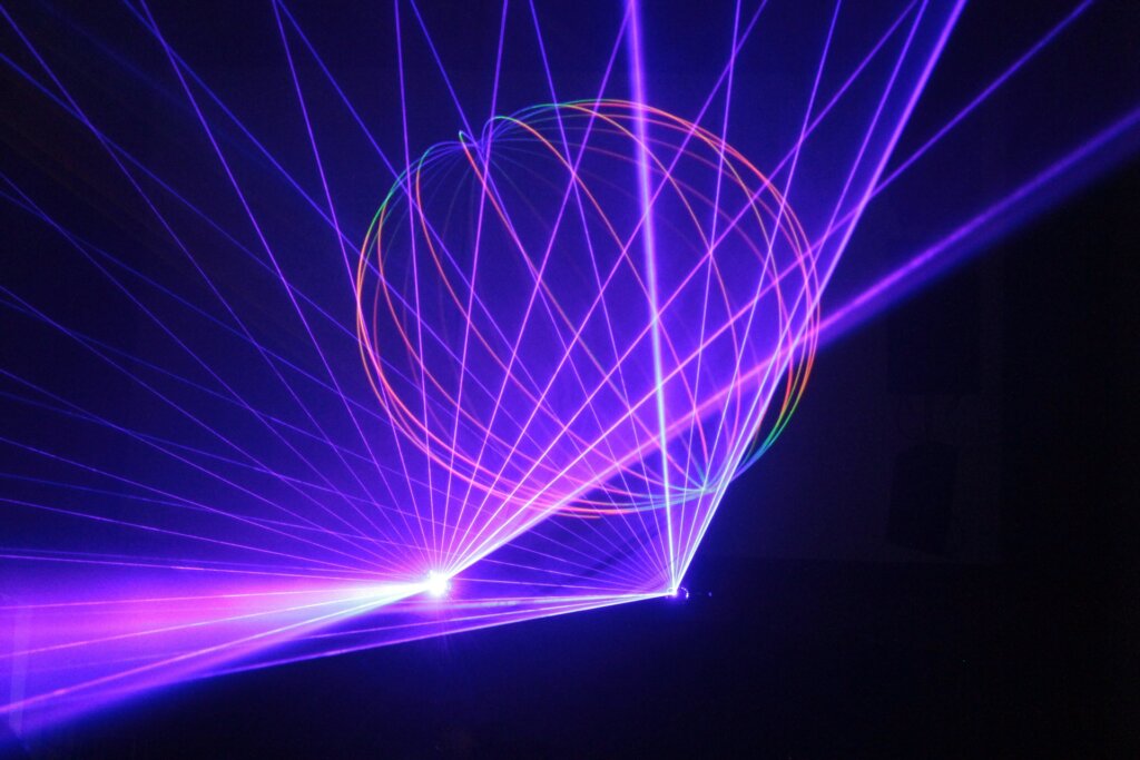 laser-show-589727_1920