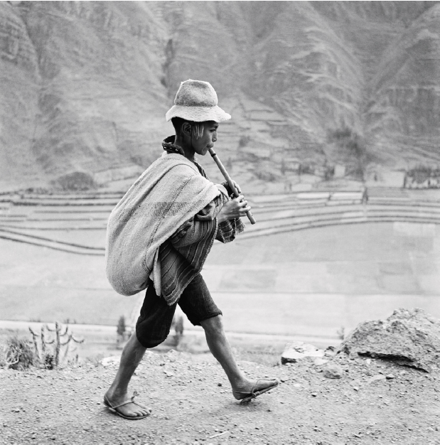 On the road to Cuzco, near Pisac, Perù, maggio, 1954