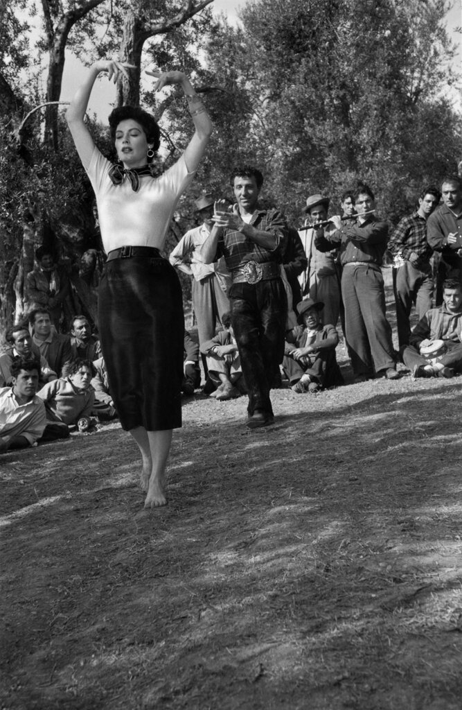 Ava Gardner in una foto di Robert Capa