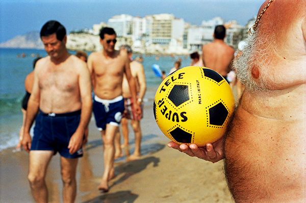 Martin Parr
Benidorm, Spagna, 1997 

Da Life’s a Beach 

© Martin Parr/Magnum Photos 