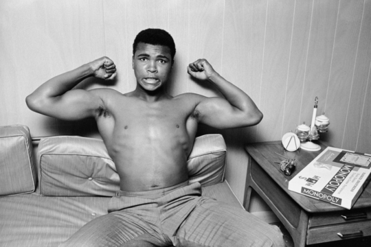 Siena Awards 2024, NC, Ali in his mother's living room, ©Steve Schapiro